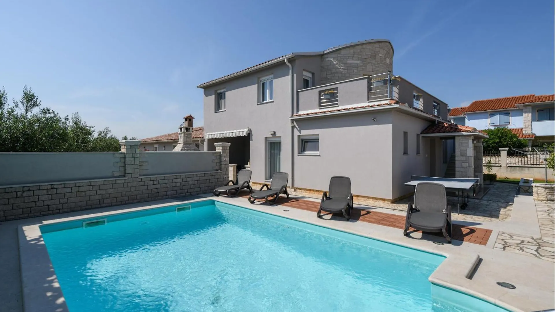 4 Bedroom Awesome Home In Vodnjan Mednjan
