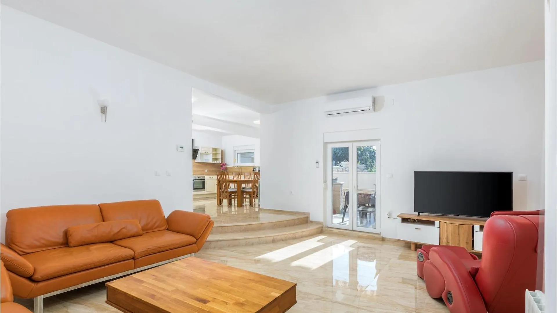 Holiday home 4 Bedroom Awesome Home In Vodnjan Mednjan